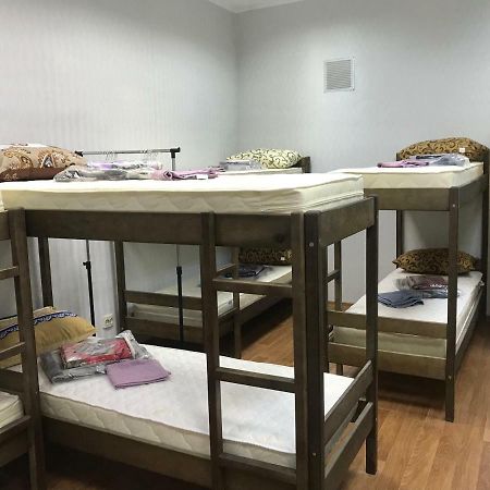 Ararat-Demeevskaya Hostel Kijów Zewnętrze zdjęcie