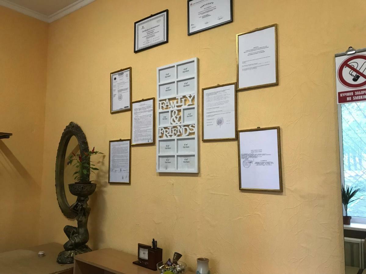 Ararat-Demeevskaya Hostel Kijów Zewnętrze zdjęcie