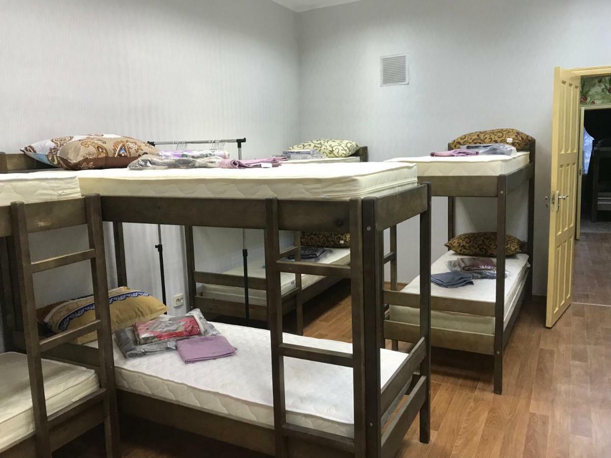 Ararat-Demeevskaya Hostel Kijów Zewnętrze zdjęcie
